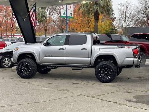 2019 Toyota Tacoma TRD Sport