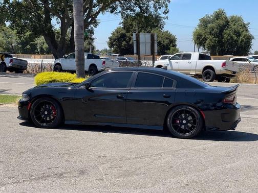 2017 Dodge Charger SE