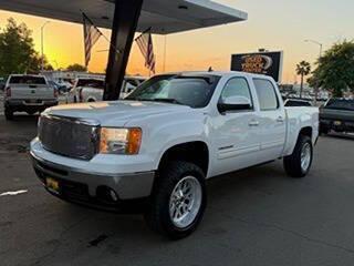 Summit White 2013 GMC Sierra 1500 SLT