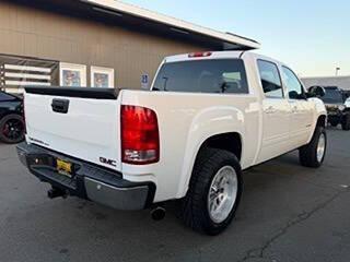 Summit White 2013 GMC Sierra 1500 SLT