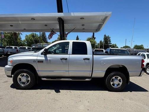 Bright Silver Metallic Clearcoat 2009 Dodge Ram 2500 SLT Quad Cab
