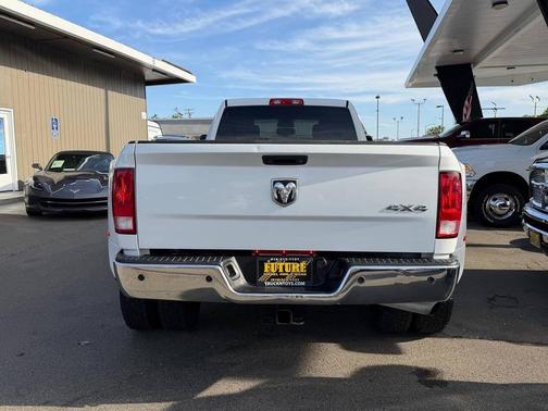 Bright White Clearcoat 2016 RAM 3500 Tradesman