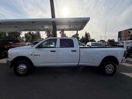 Bright White Clearcoat 2016 RAM 3500 Tradesman
