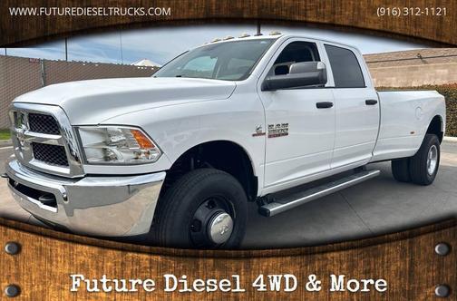 Bright White Clearcoat 2017 RAM 3500 Tradesman Crew Cab 4x4 8' Box
