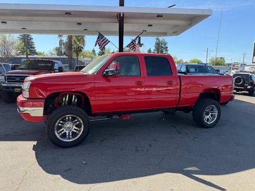 2003 Chevrolet Silverado 2500 LS H/D Crew Cab