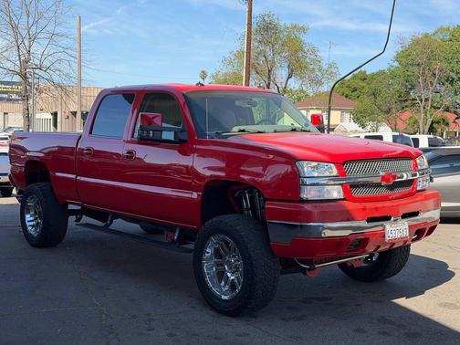 2003 Chevrolet Silverado 2500 LS H/D Crew Cab
