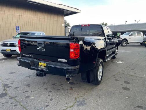 2017 Chevrolet Silverado 3500 High Country