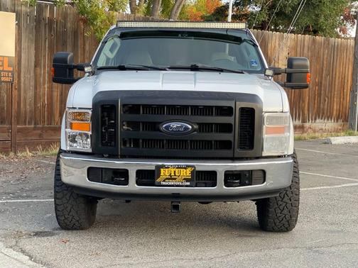 2008 Ford F-250 FX4 4dr Crew Cab 4WD LB