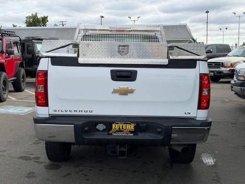 2011 Chevrolet Silverado 2500 Work Truck