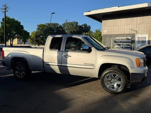 Titanium 2013 GMC Sierra 1500 SLE1