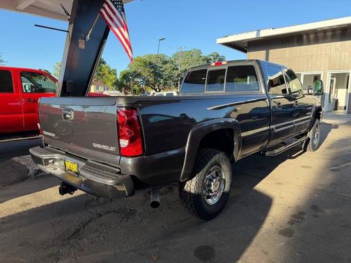 Charcoal 2005 Chevrolet Silverado 2500 LS H/D Crew Cab