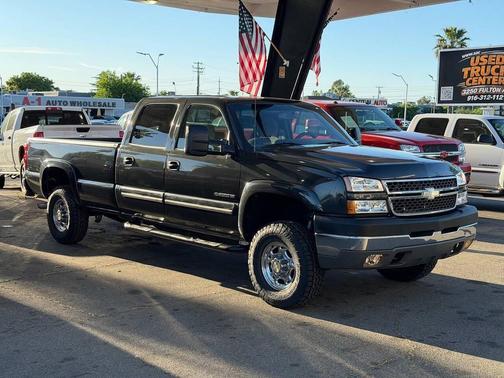 Charcoal 2005 Chevrolet Silverado 2500 LS H/D Crew Cab