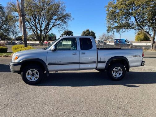 2000 Toyota Tundra SR5