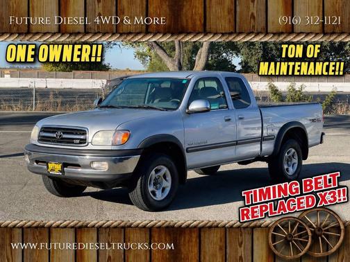 Platinum Metallic 2000 Toyota Tundra SR5