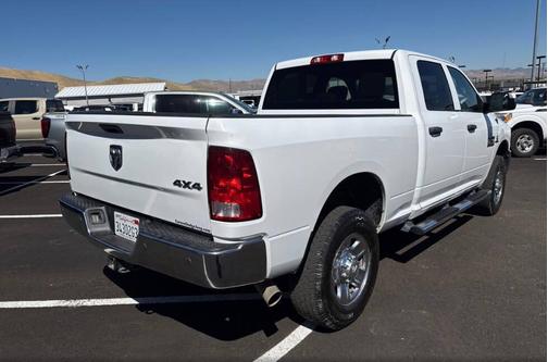 2017 RAM 2500 Tradesman Crew Cab 4x4 6'4' Box