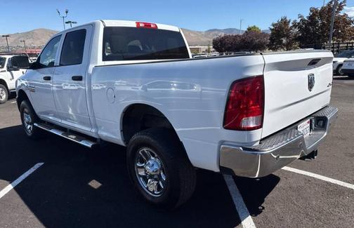2017 RAM 2500 Tradesman Crew Cab 4x4 6'4' Box