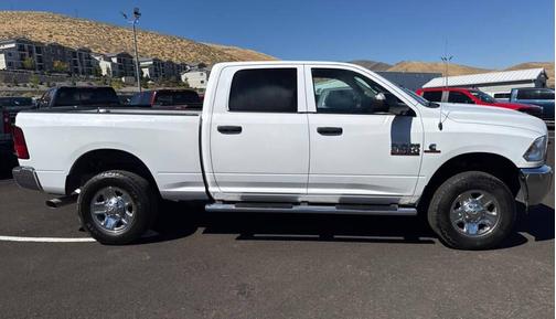 2017 RAM 2500 Tradesman Crew Cab 4x4 6'4' Box