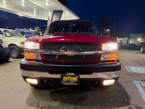 2004 Chevrolet Silverado 2500 LS H/D Crew Cab