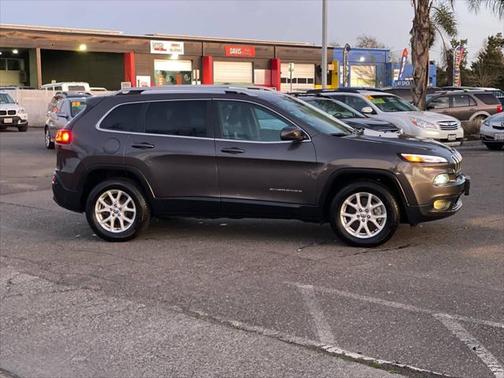 2018 Jeep Cherokee Latitude Plus