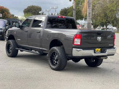 2021 RAM 2500 Tradesman Crew Cab 4x4 6'4' Box