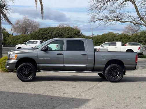 2006 Dodge Ram 2500 Laramie Mega Cab
