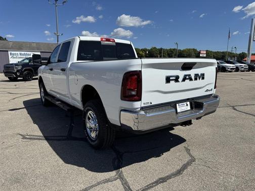 2025 RAM 2500 Tradesman Crew Cab 4x4 6'4' Box