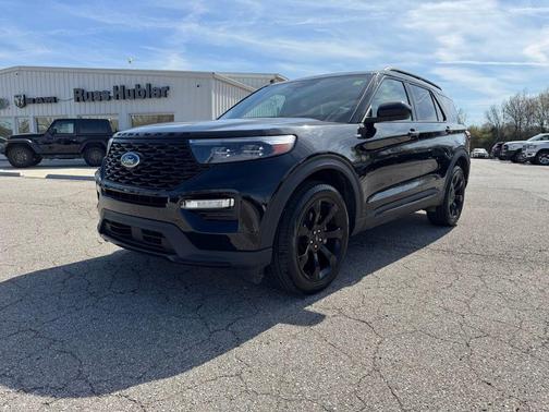 Agate Black Metallic 2023 Ford Explorer ST-Line
