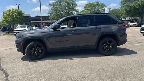 2023 Jeep Grand Cherokee Altitude