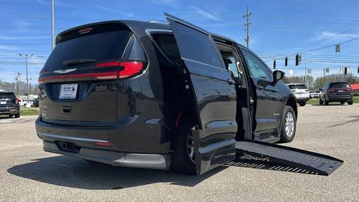 2021 Chrysler Pacifica Touring L