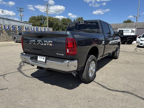 2025 RAM 2500 Big Horn Crew Cab 4x4 6'4' Box