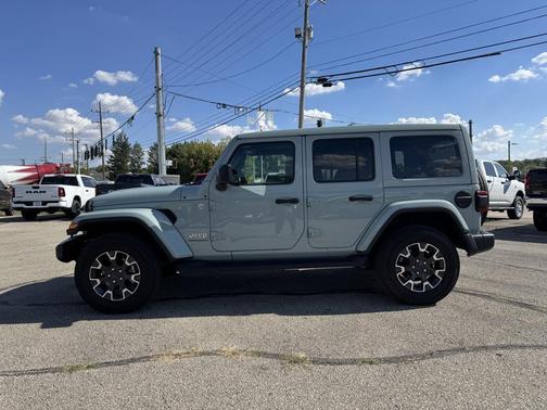 2024 Jeep Wrangler 4-Door Sahara 4x4