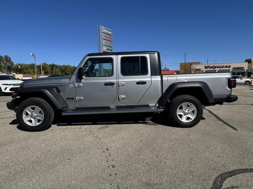 2020 Jeep Gladiator Sport S