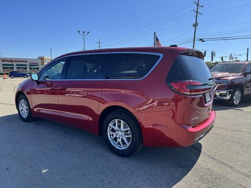 2026 Chrysler Pacifica L