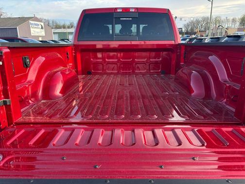 Molten Red Pearlcoat 2026 RAM 2500 Black Express Crew Cab 4x4 6'4' Box