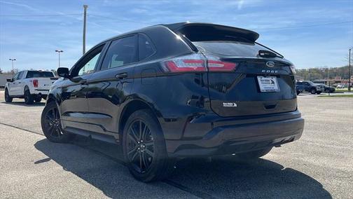 2022 Ford Edge ST Line