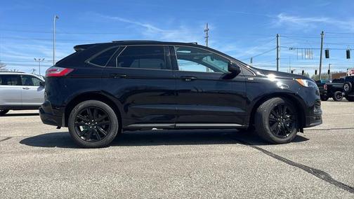 2022 Ford Edge ST Line