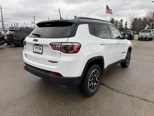 2024 Jeep Compass Trailhawk