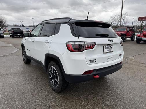 2024 Jeep Compass Trailhawk