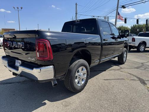 2025 RAM 2500 Big Horn Crew Cab 4x4 6'4' Box