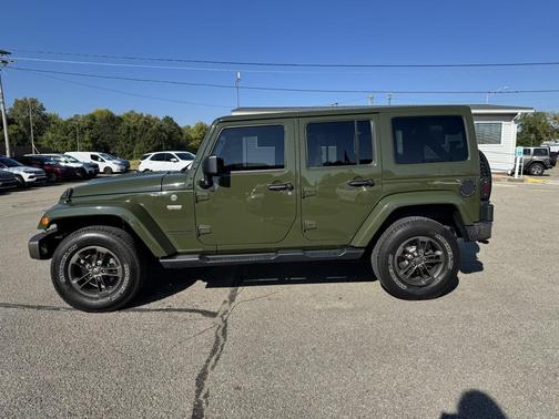 2016 Jeep Wrangler Unlimited Sahara