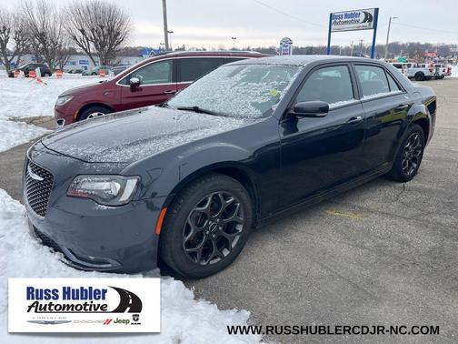2018 Chrysler 300 S