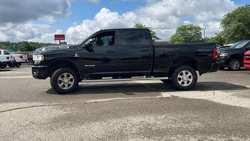 2022 RAM 2500 Big Horn Crew Cab 4x4 6'4' Box