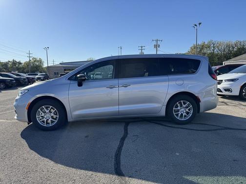 2026 Chrysler Pacifica L