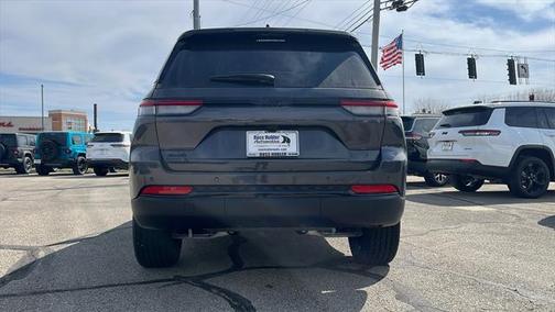 2025 Jeep Grand Cherokee Altitude