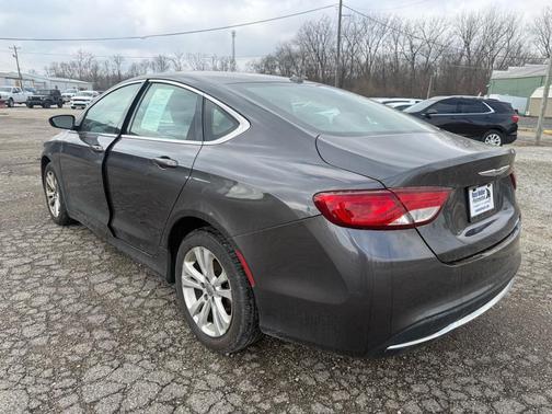 2015 Chrysler 200 Limited