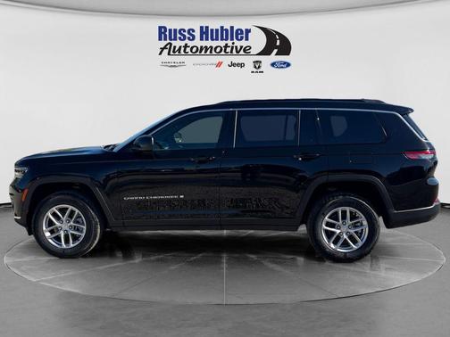 Diamond Black Crystal Pearlcoat 2025 Jeep Grand Cherokee L Laredo