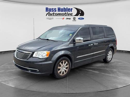 Dark Charcoal Pearlcoat 2011 Chrysler Town & Country Touring-L