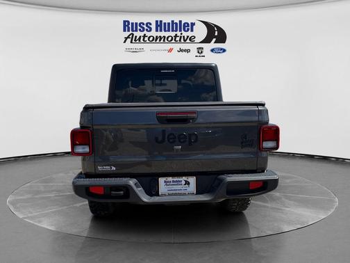 2021 Jeep Gladiator Willys 4x4