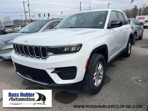 2023 Jeep Grand Cherokee Laredo