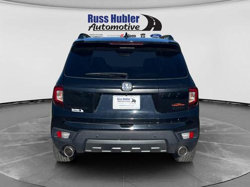 Crystal Black Pearl 2022 Honda Passport AWD TrailSport